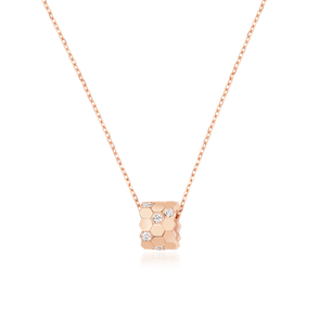 Fio com Pendente Bee de Chaumet