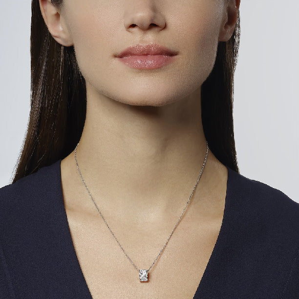 Photo inspiration: Fio Com Pendente Liens Évidence Photo Inspiration