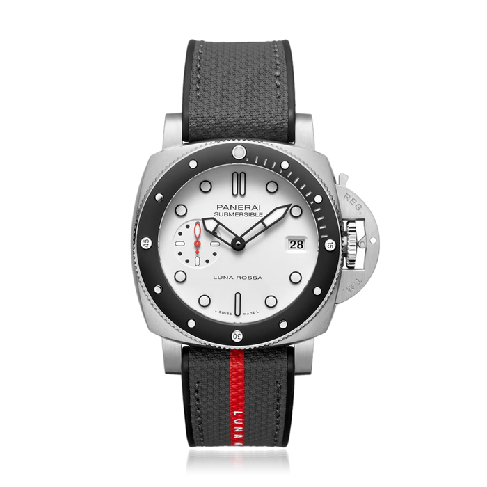 Submersible QuarantaQuattro Luna Rossa Ti-Ceramitech™